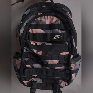 Nike Premium Sb Pink Camo Backpack